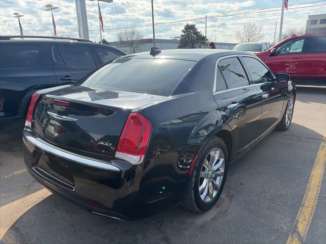 Used 2018 Chrysler 300 Limited image 5
