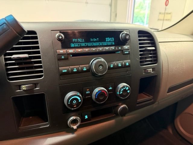 Used 2011 GMC Sierra 1500 W/T w/ Work Truck Preferred Package RWD image 16