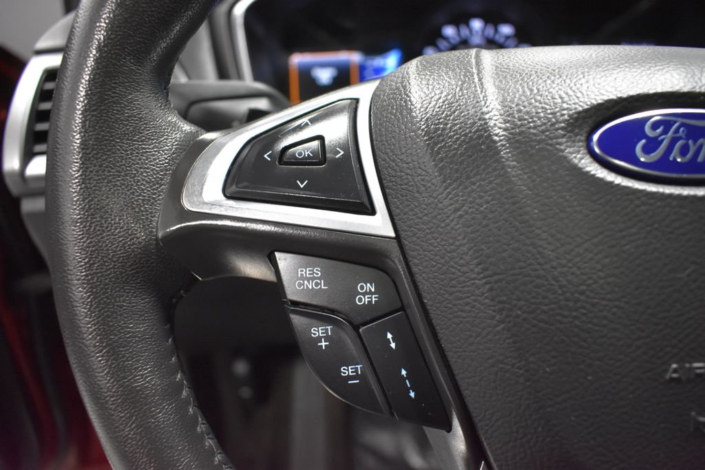 Used 2016 Ford Fusion Titanium FWD image 28
