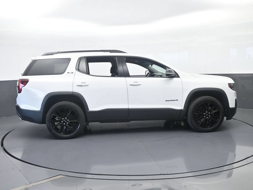 Used 2023 GMC Acadia SLE w/ Driver Convenience Package FWD image 7