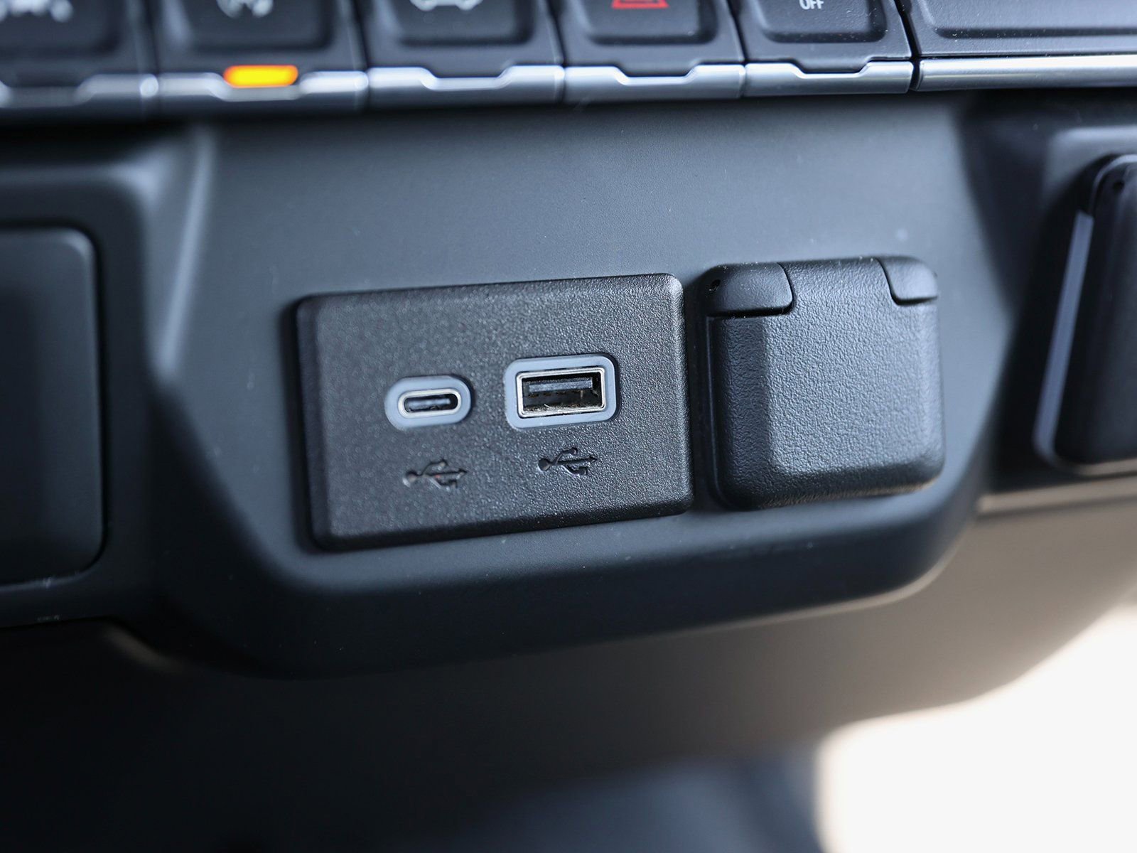 Used 2024 GMC Sierra 1500 Pro w/ Convenience Package image 23