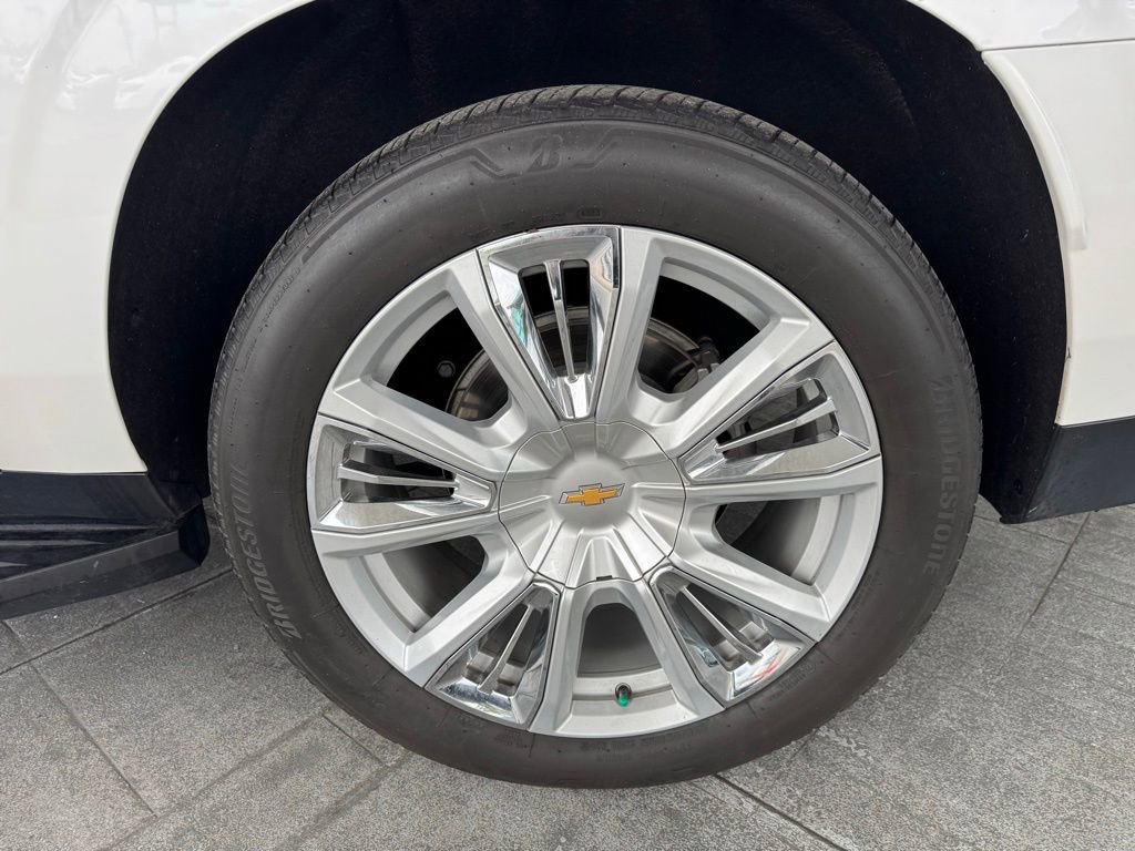 Used 2024 Chevrolet Suburban High Country w/ Max Trailering Package RWD image 4
