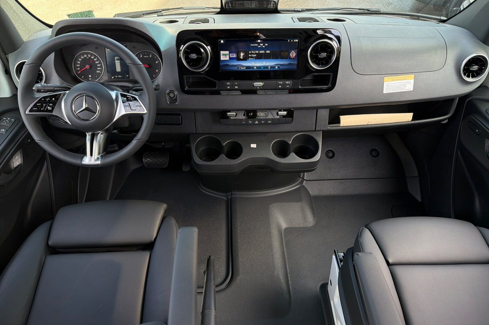 New 2025 Mercedes-Benz Sprinter 2500 image 2