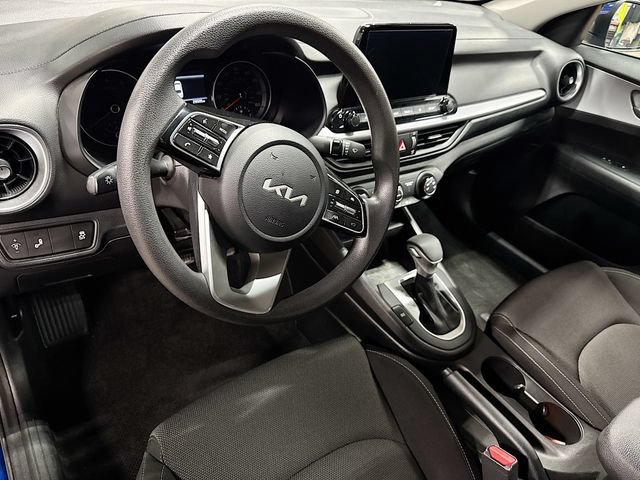 Used 2023 Kia Forte LXS w/ LXS Technology Package FWD image 9