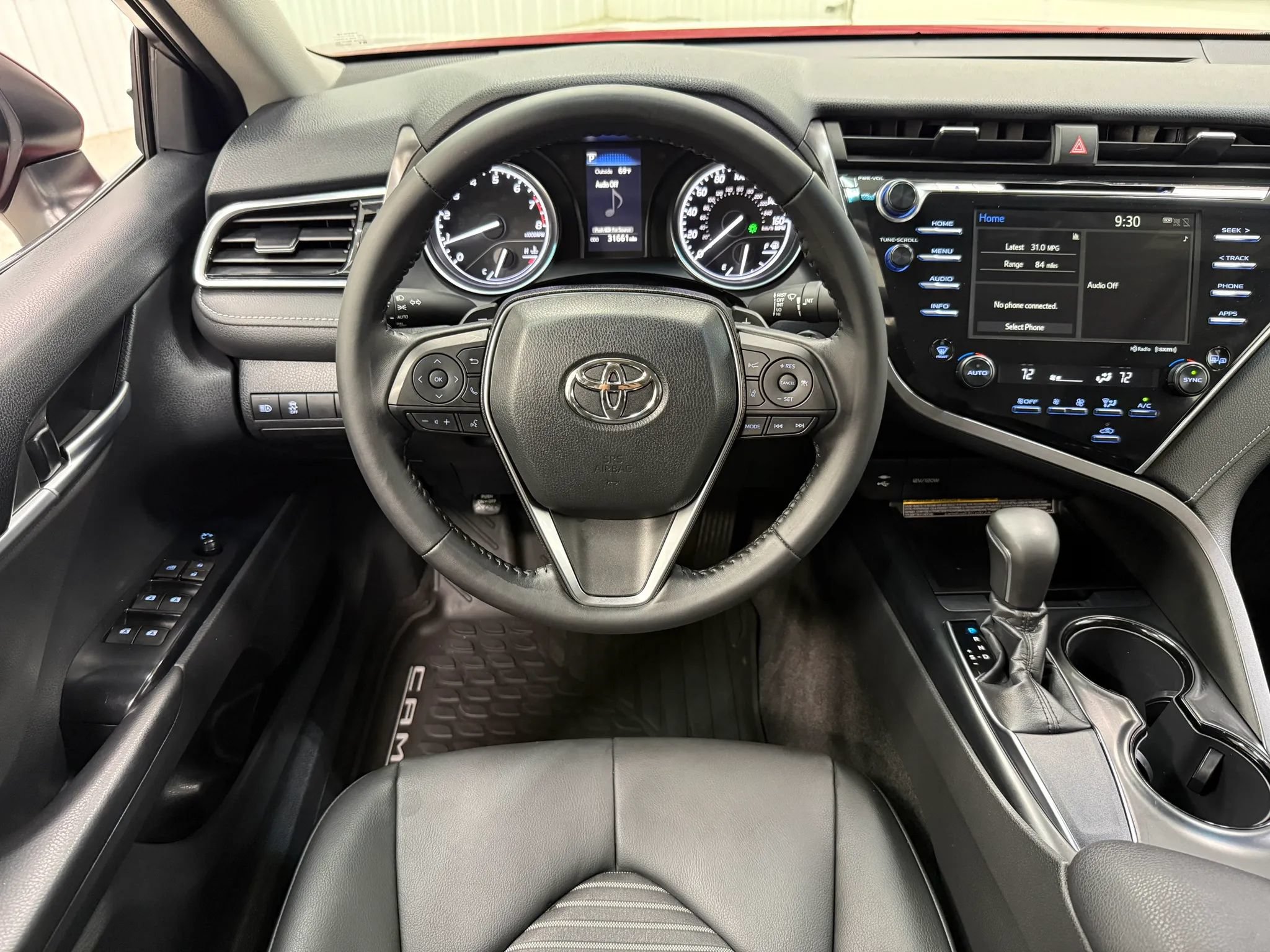 Used 2018 Toyota Camry SE w/ Audio Package FWD image 18