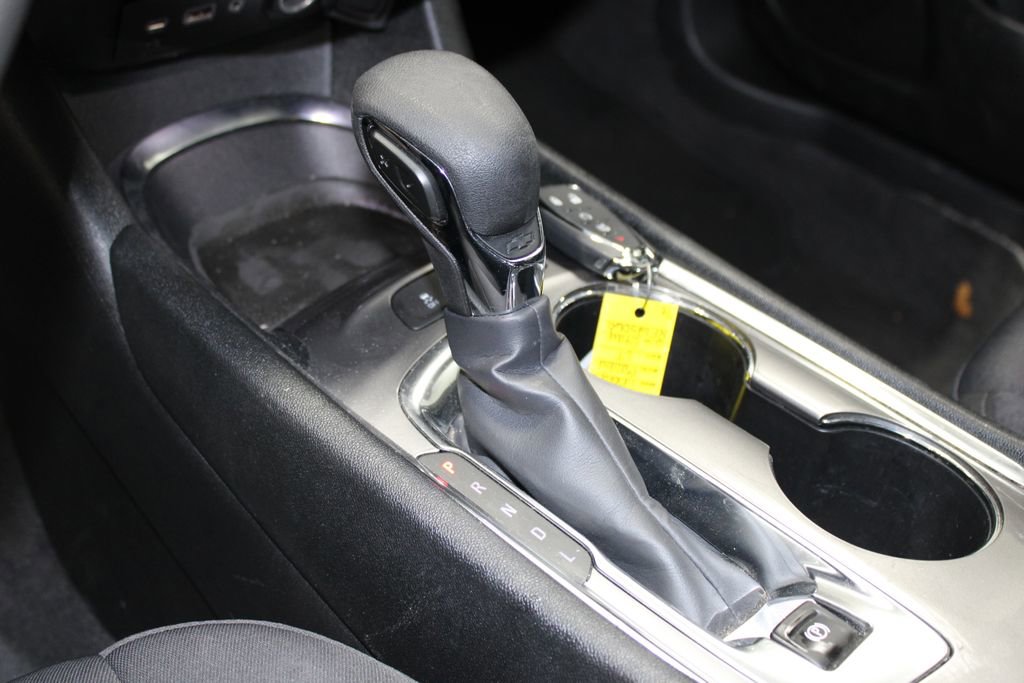 Used 2024 Chevrolet Malibu LT image 42