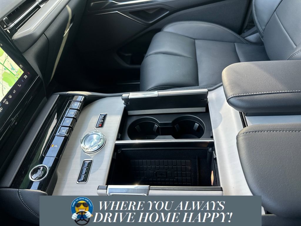 New 2026 Lincoln Navigator L Premier image 16