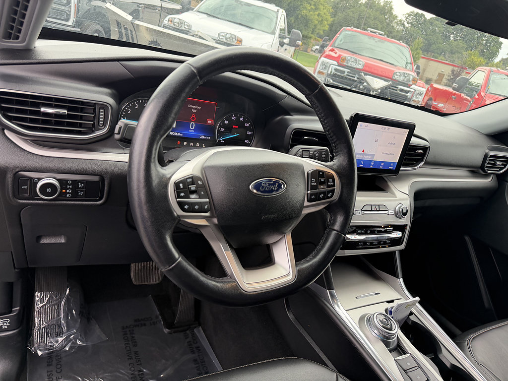 Certified 2023 Ford Explorer XLT w/ Equipment Group 202A AWD/4WD image 14