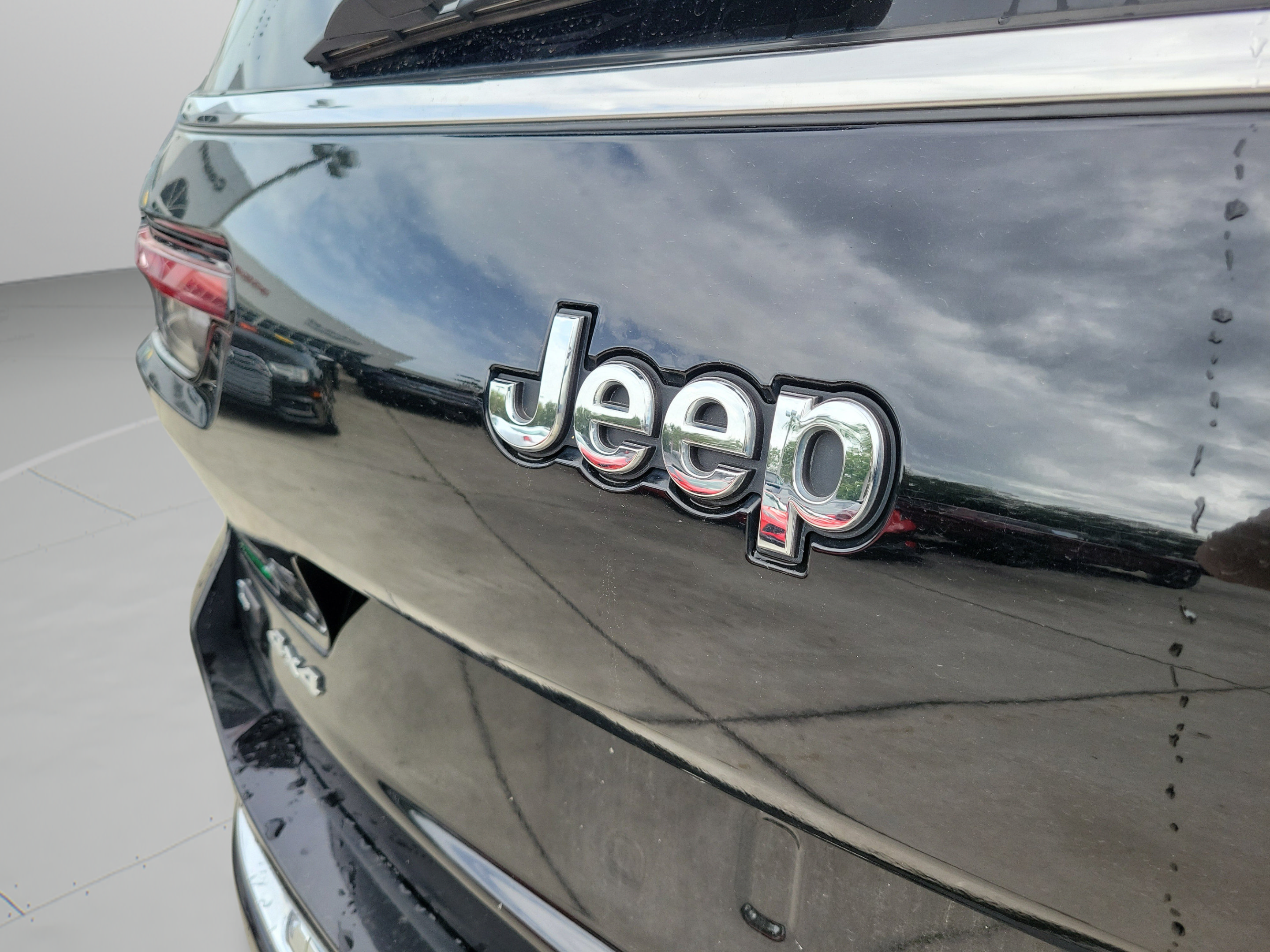 Used 2021 Jeep Grand Cherokee L Overland w/ Luxury Tech Group IV AWD/4WD image 29