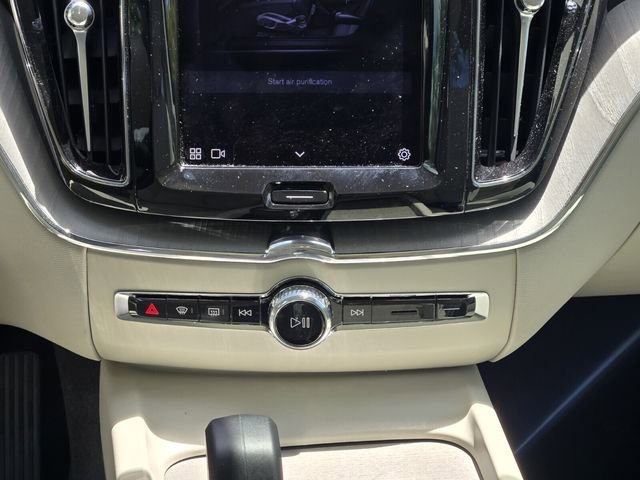 Used 2024 Volvo XC60 B5 Plus w/ Protection Package Premier AWD/4WD image 20