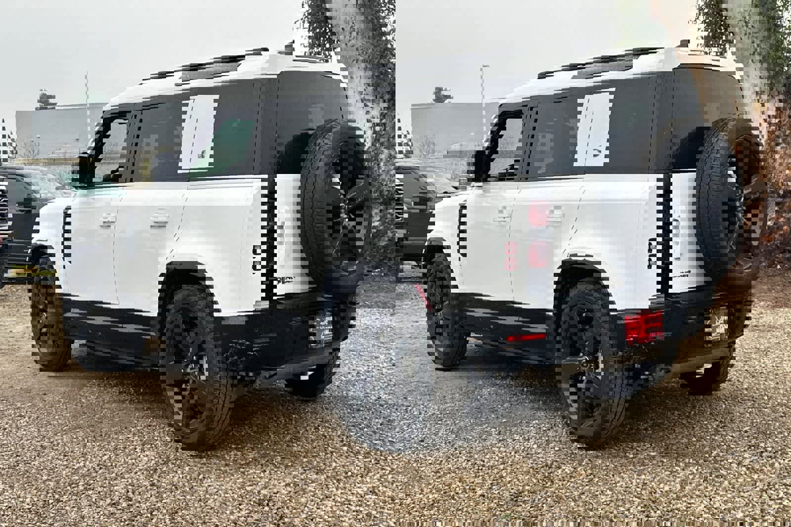 Used 2024 Land Rover Defender 110 X-Dynamic SE image 7