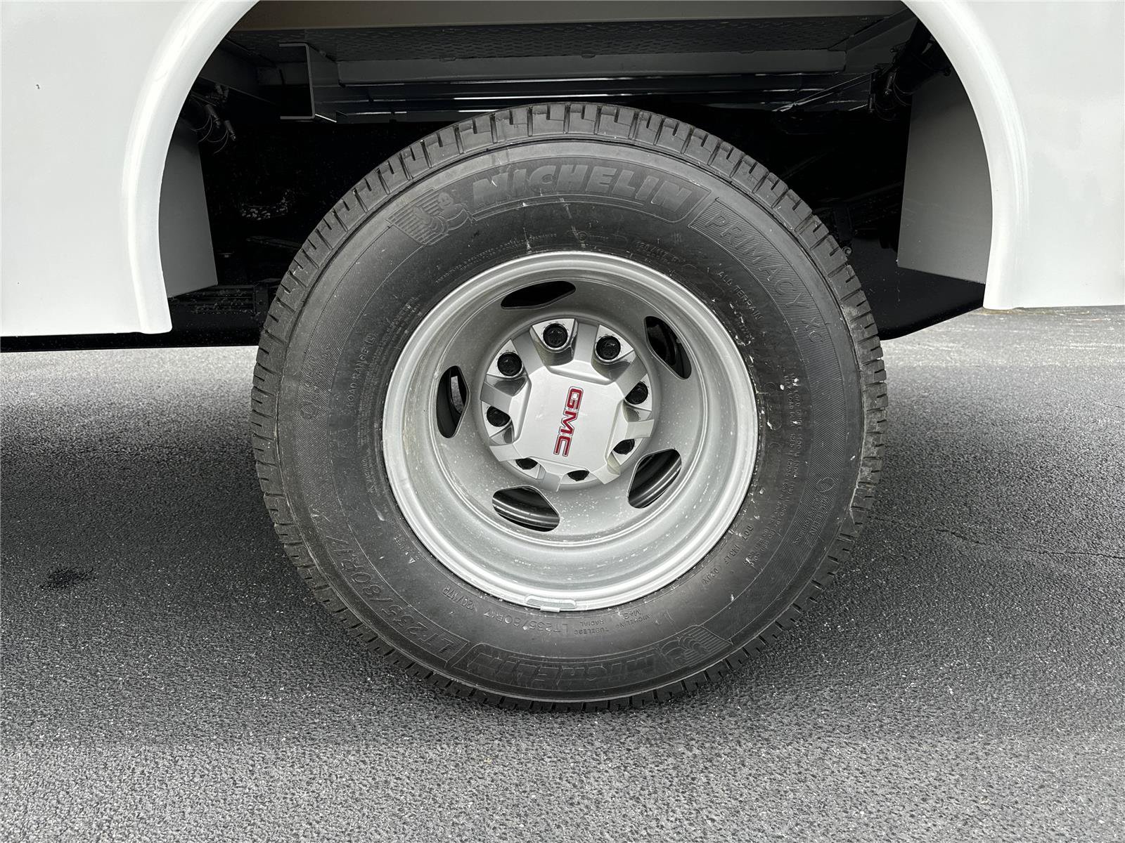 New 2025 GMC Sierra 3500 Pro w/ Convenience Package RWD image 18
