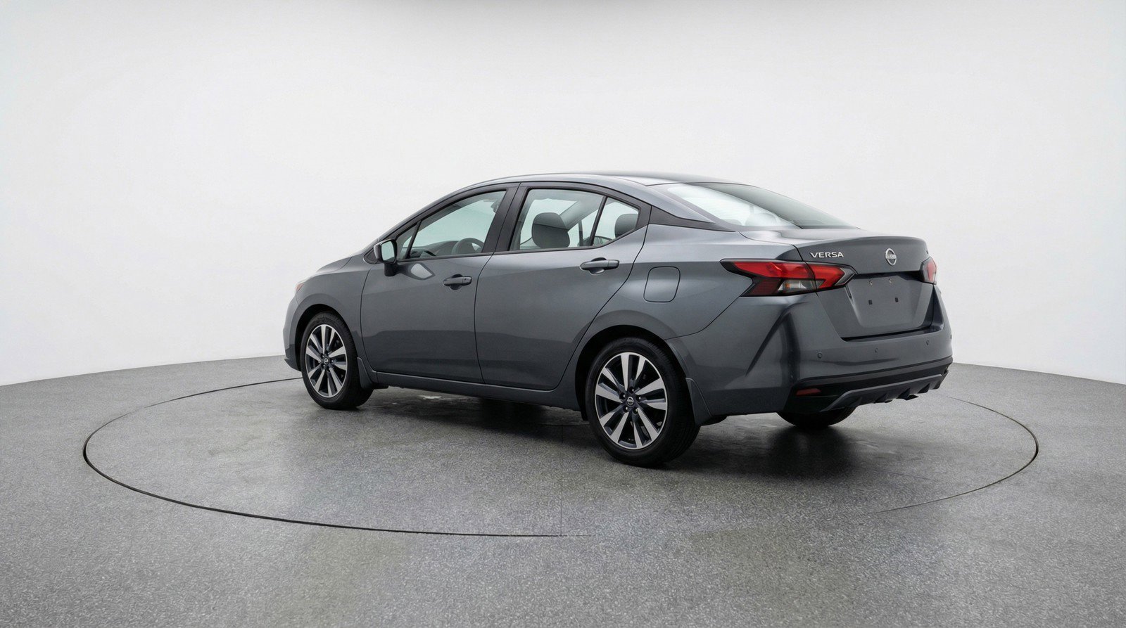 Used 2025 Nissan Versa SV image 6