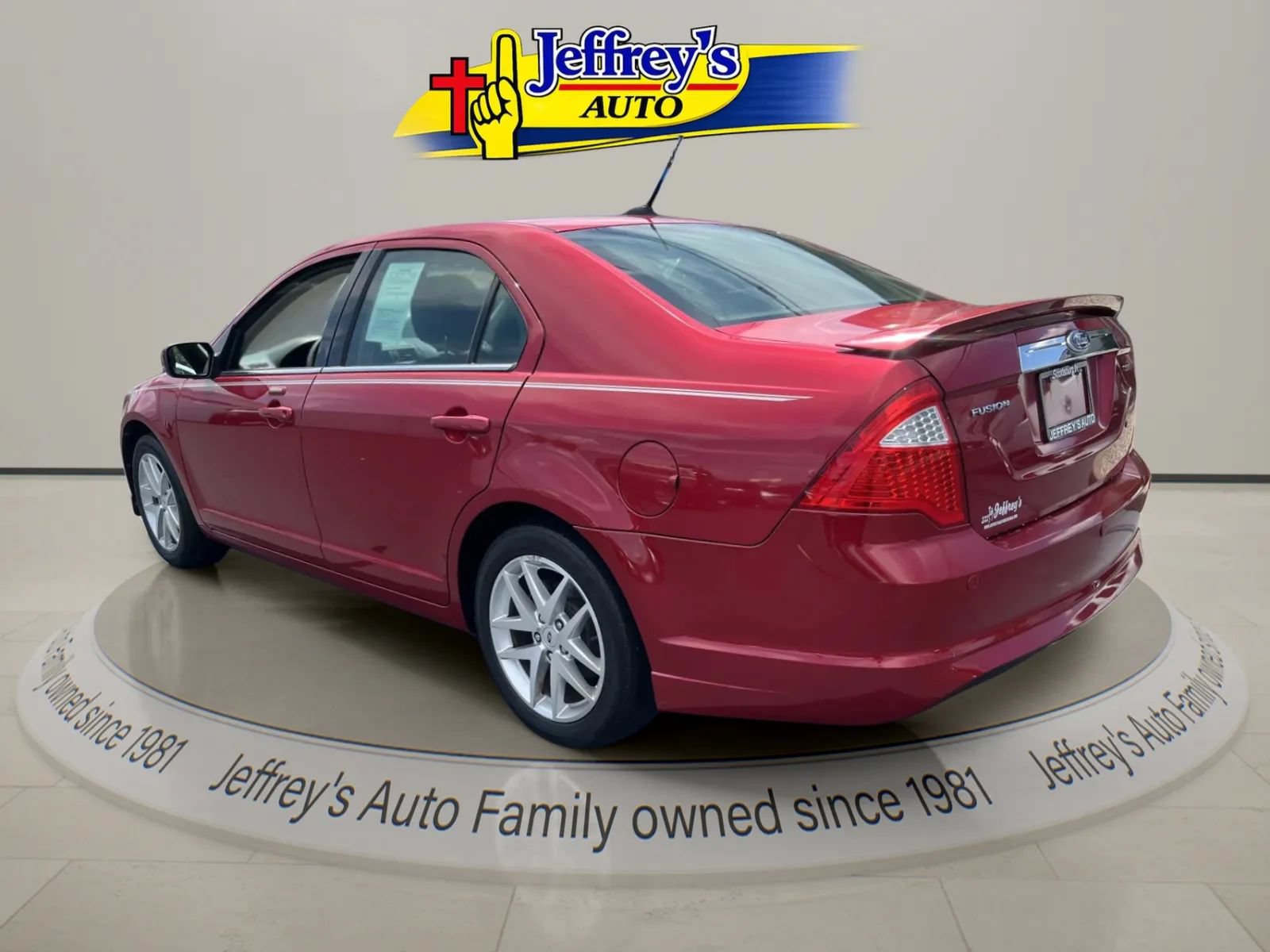 Used 2012 Ford Fusion SEL FWD image 3
