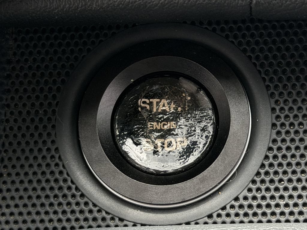 Used 2015 Land Rover Range Rover Sport Supercharged AWD/4WD image 21