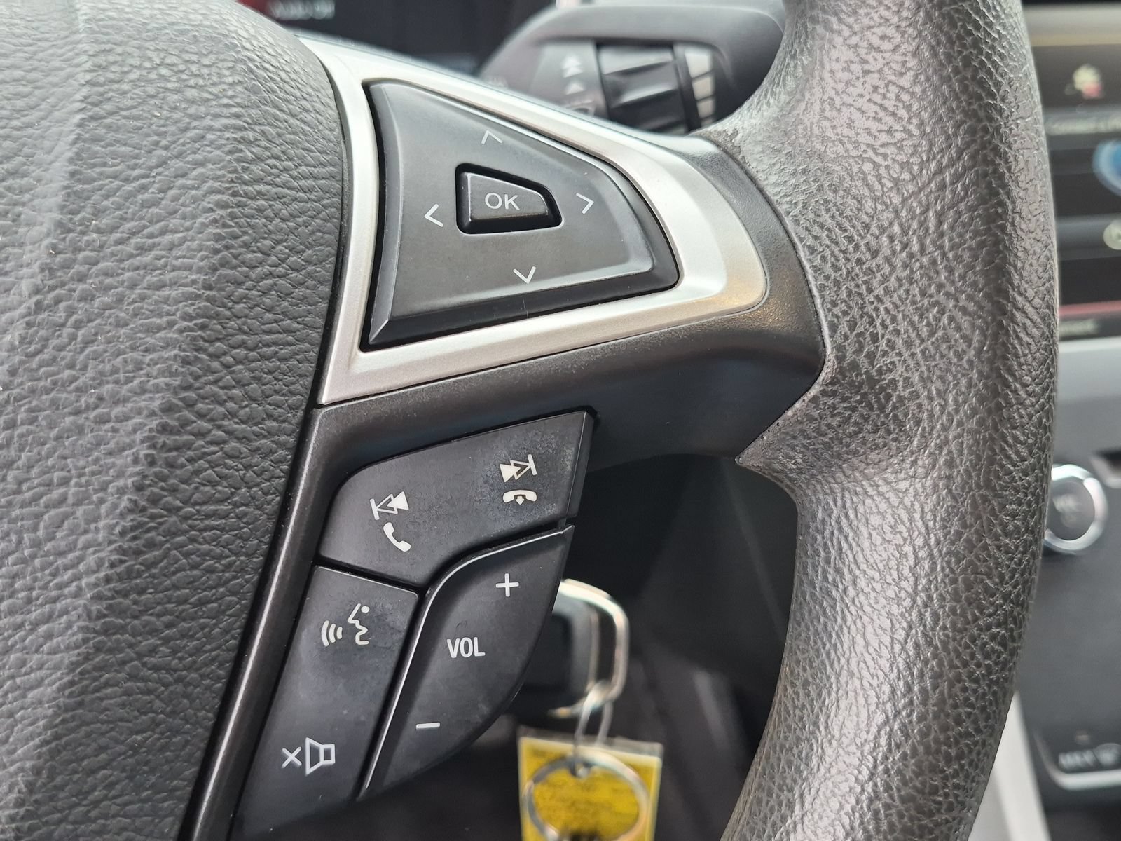 Used 2014 Ford Fusion SE FWD image 22