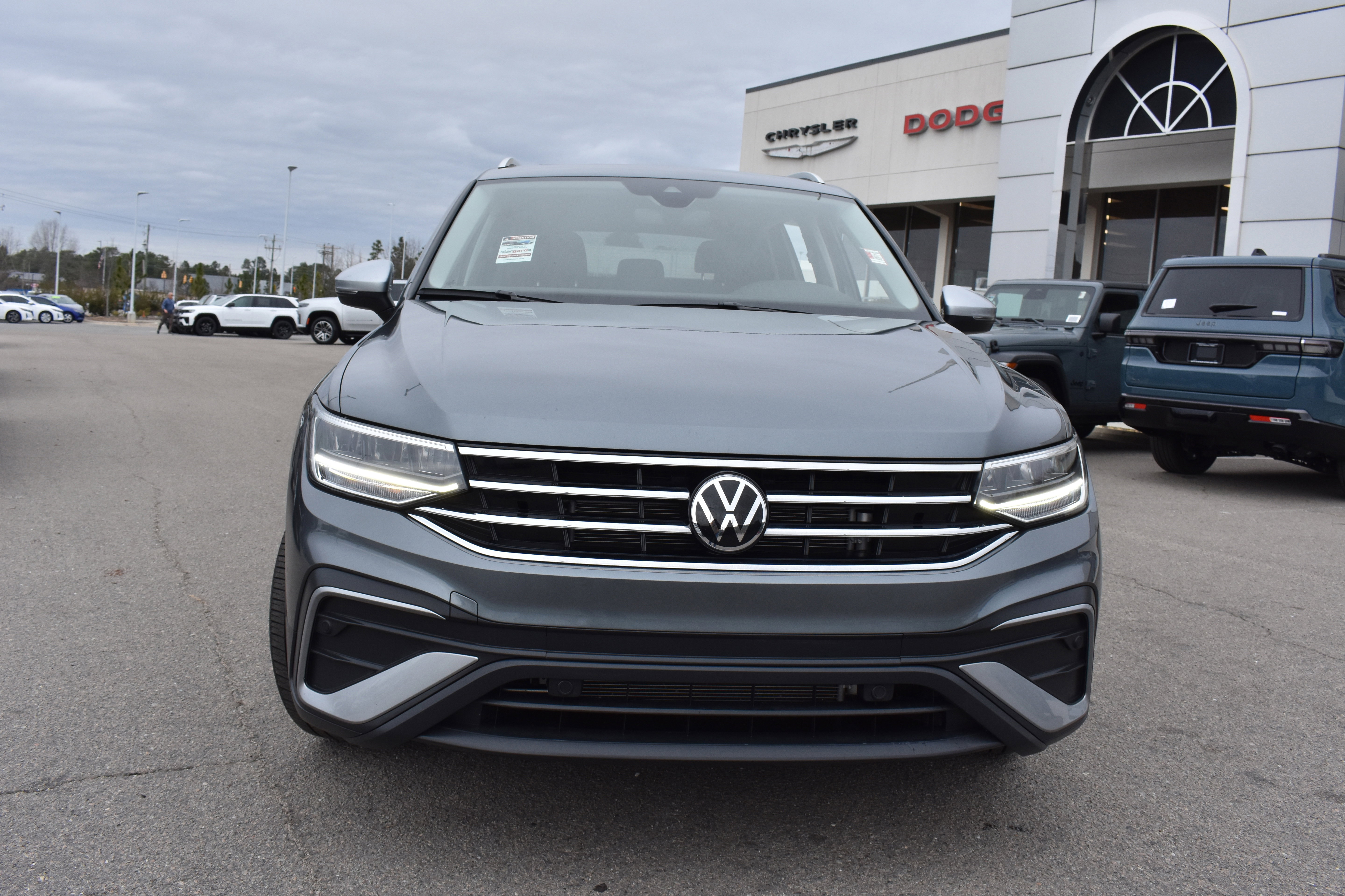 Used 2024 Volkswagen Tiguan Wolfsburg Edition image 4