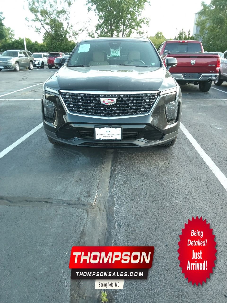 Used 2025 Cadillac XT4 Premium Luxury FWD image 1