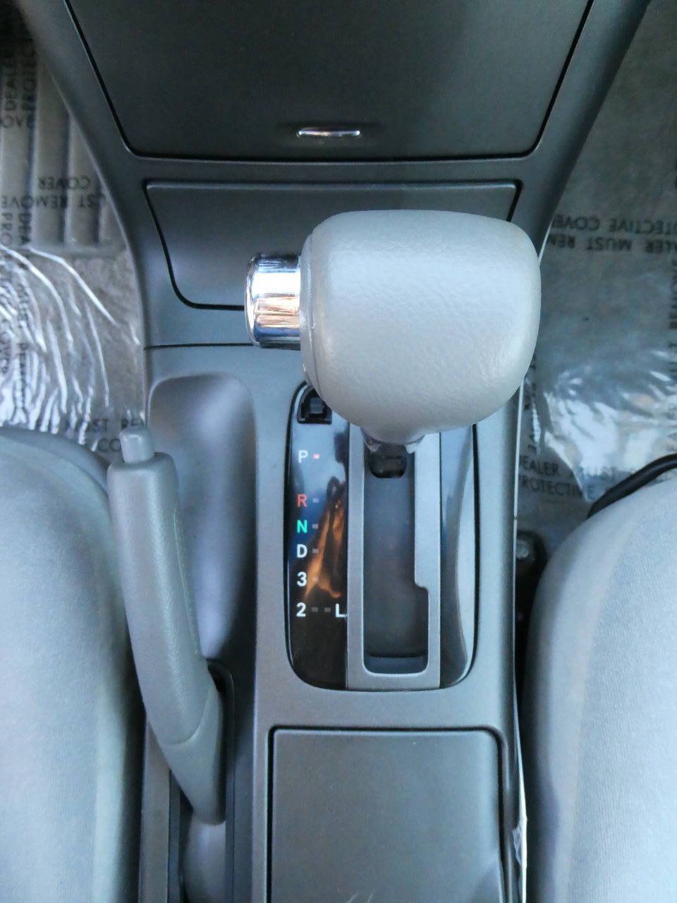 Used 2005 Toyota Camry LE FWD image 19
