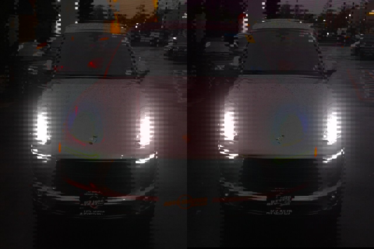 Used 2017 Porsche Macan S image 23