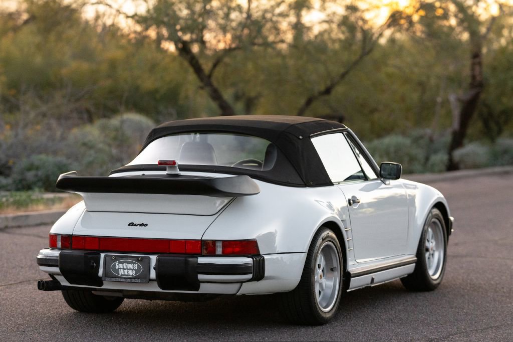 Used 1989 Porsche 911 Turbo image 17