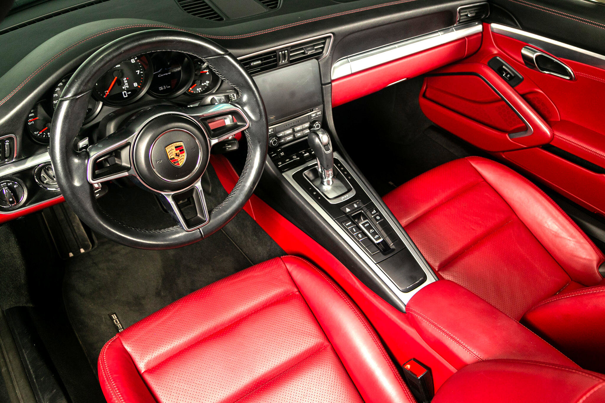 Used 2017 Porsche 911 Carrera image 6