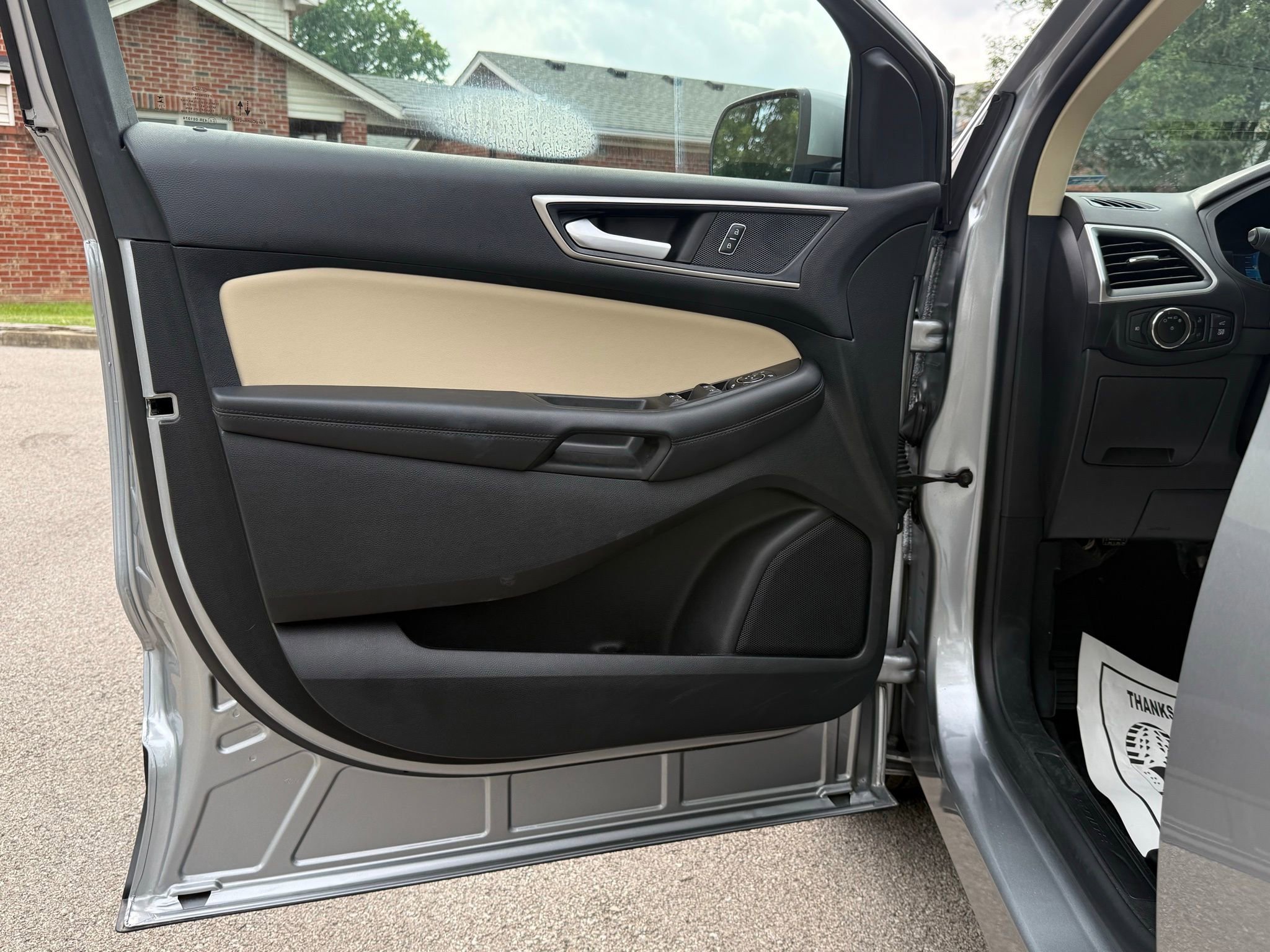 Used 2024 Ford Edge SEL w/ Convenience Package image 43