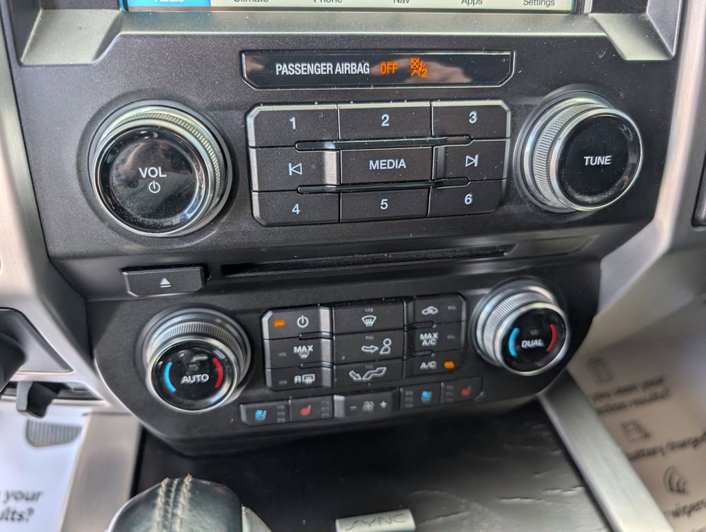 Used 2018 Ford F150 Platinum w/ Equipment Group 701A Luxury AWD/4WD image 21