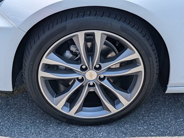 Used 2025 Chevrolet Malibu LT FWD image 13