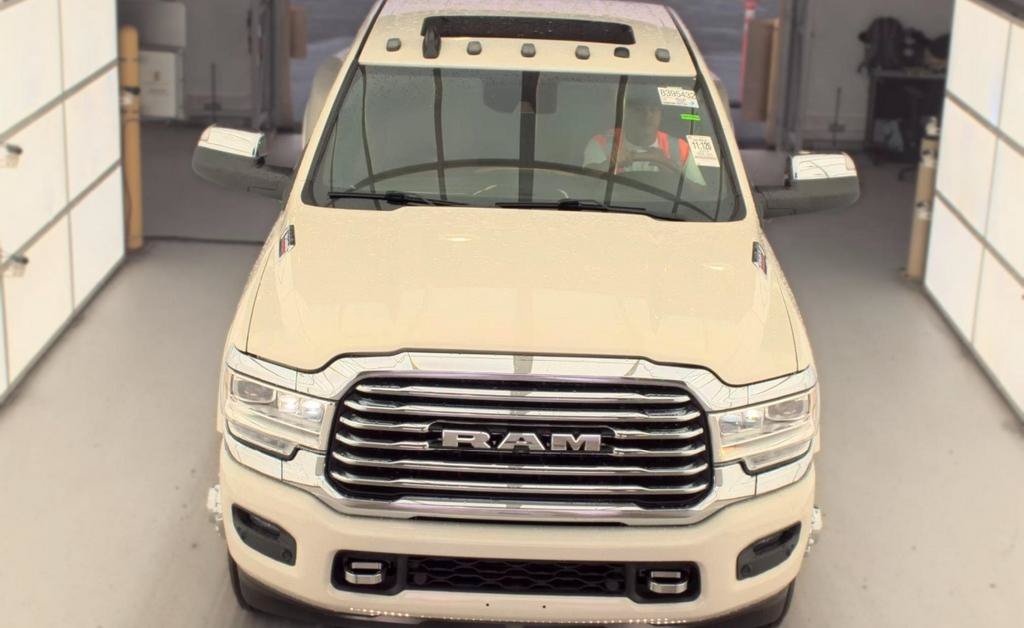 Used 2019 RAM 3500 Limited w/ Max Tow Package AWD/4WD image 2