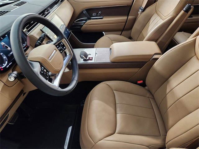 New 2026 Land Rover Range Rover SE image 13