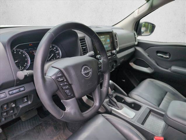 Used 2024 Nissan Frontier SL w/ Technology Package AWD/4WD image 8