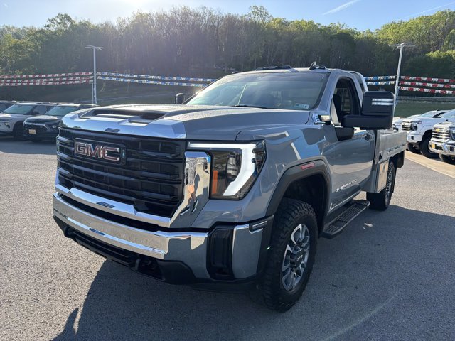 Used 2024 GMC Sierra 3500 Pro w/ Convenience Package AWD/4WD image 10