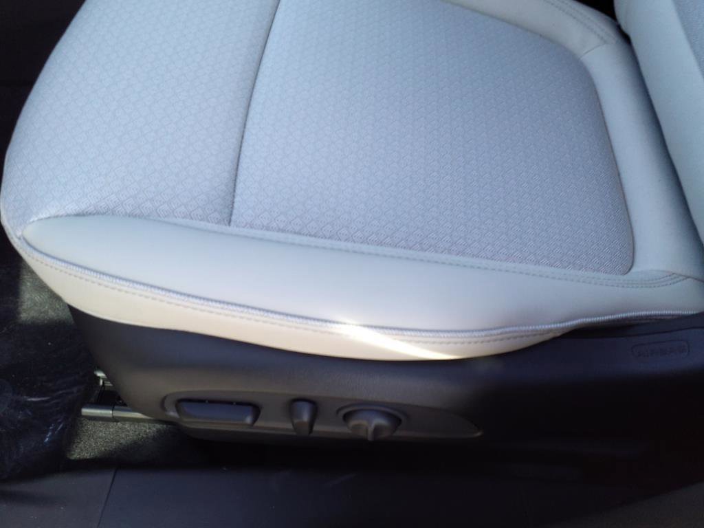 Certified 2023 Buick Encore GX Preferred w/ Cold Weather Comfort Package image 10