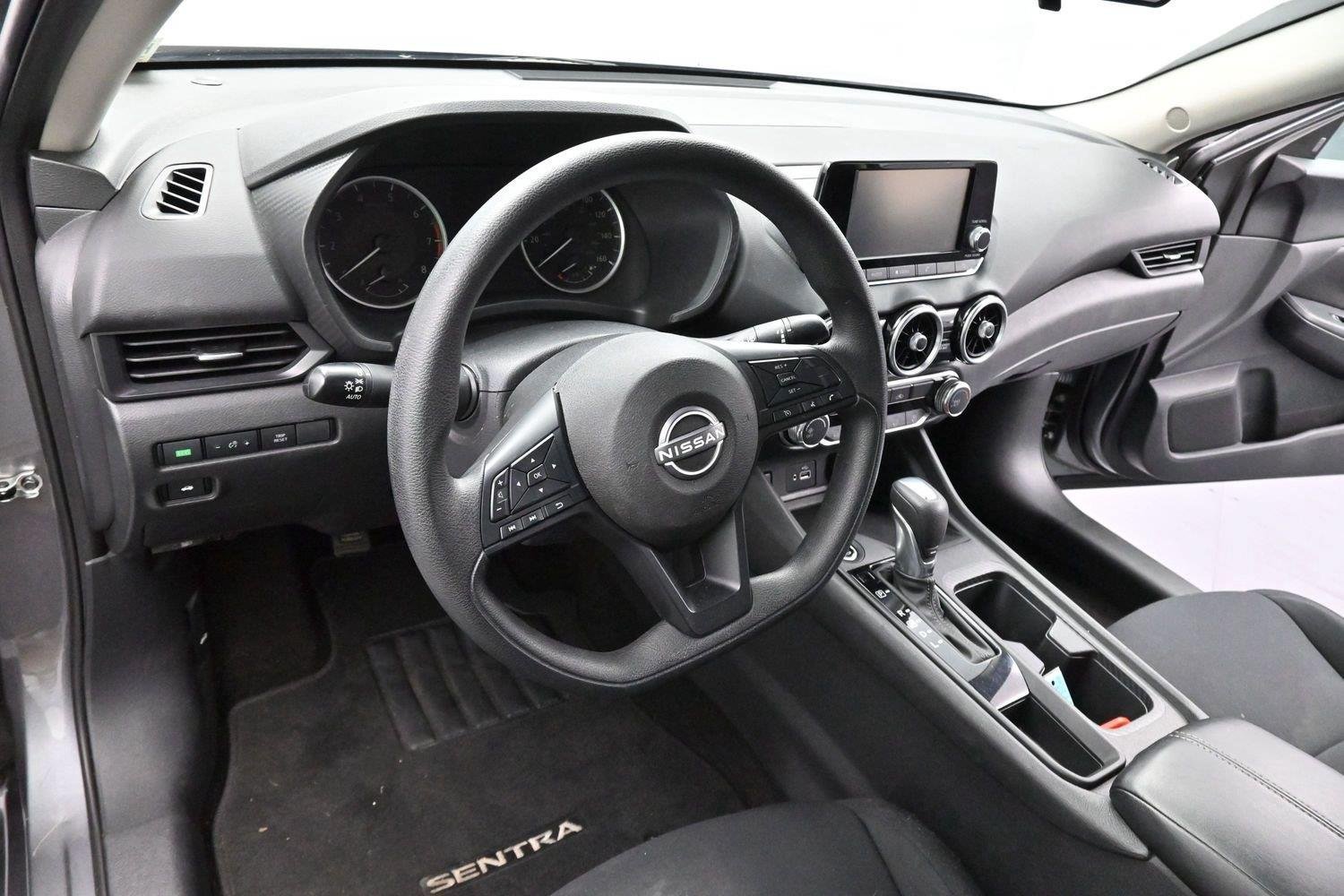 Used 2024 Nissan Sentra S FWD image 14