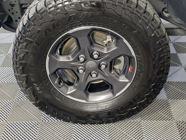 Used 2021 Jeep Gladiator Rubicon AWD/4WD image 8