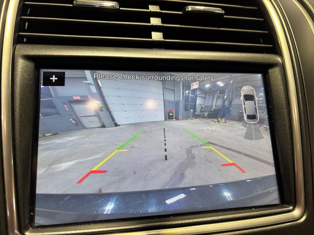 Used 2017 Lincoln MKX Reserve image 30