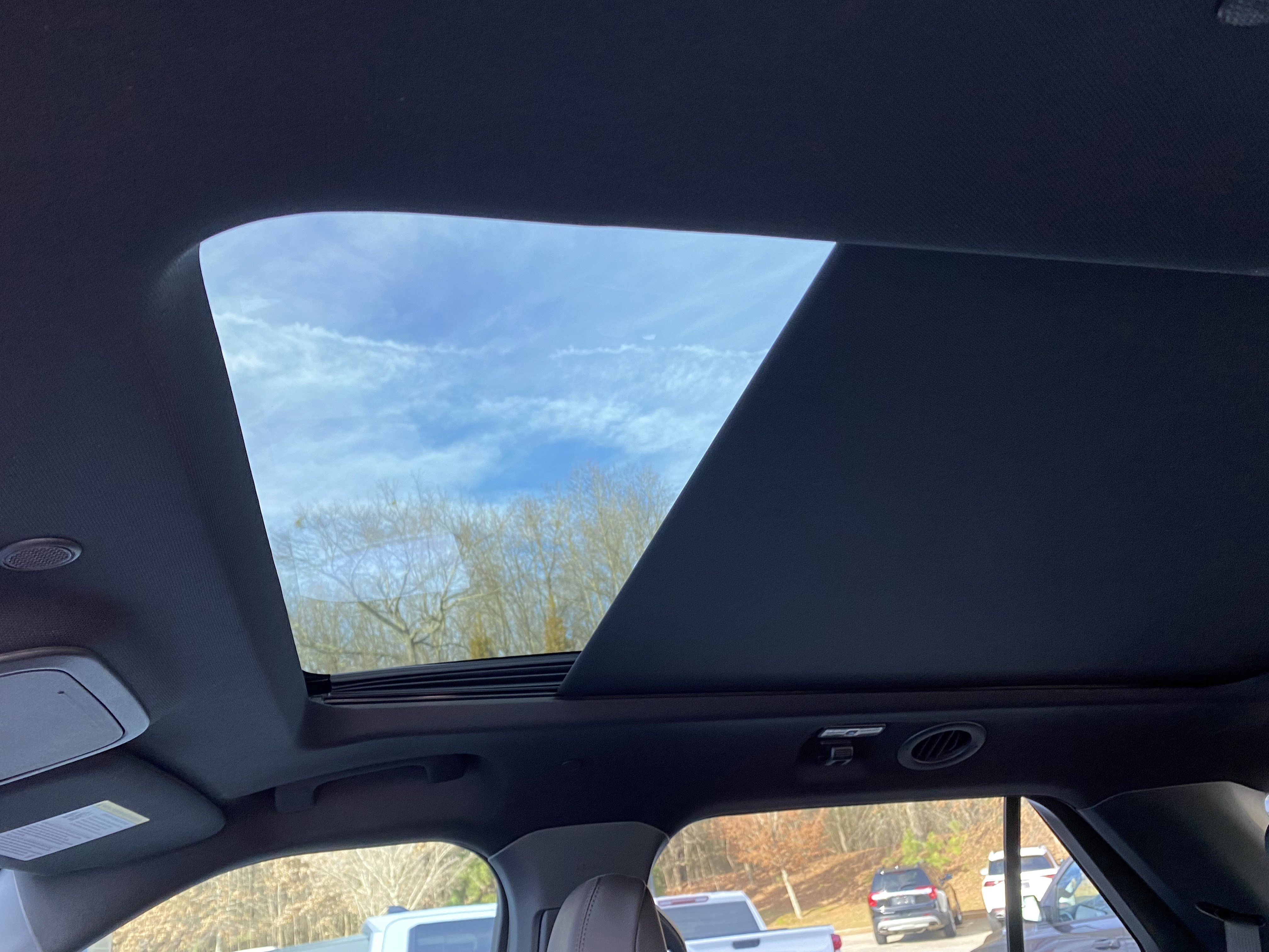 Used 2025 Ford Explorer Platinum image 33