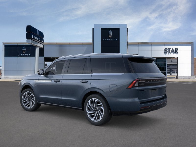 New 2026 Lincoln Navigator Reserve AWD/4WD image 4