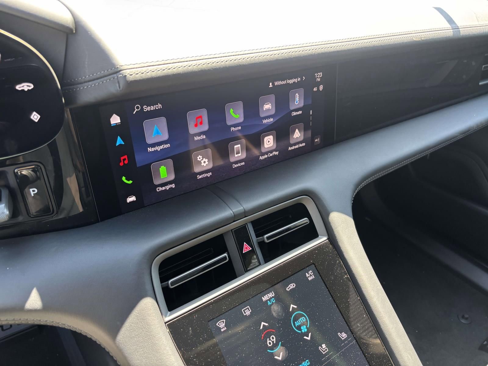 New 2026 Porsche Taycan 4S AWD/4WD image 31