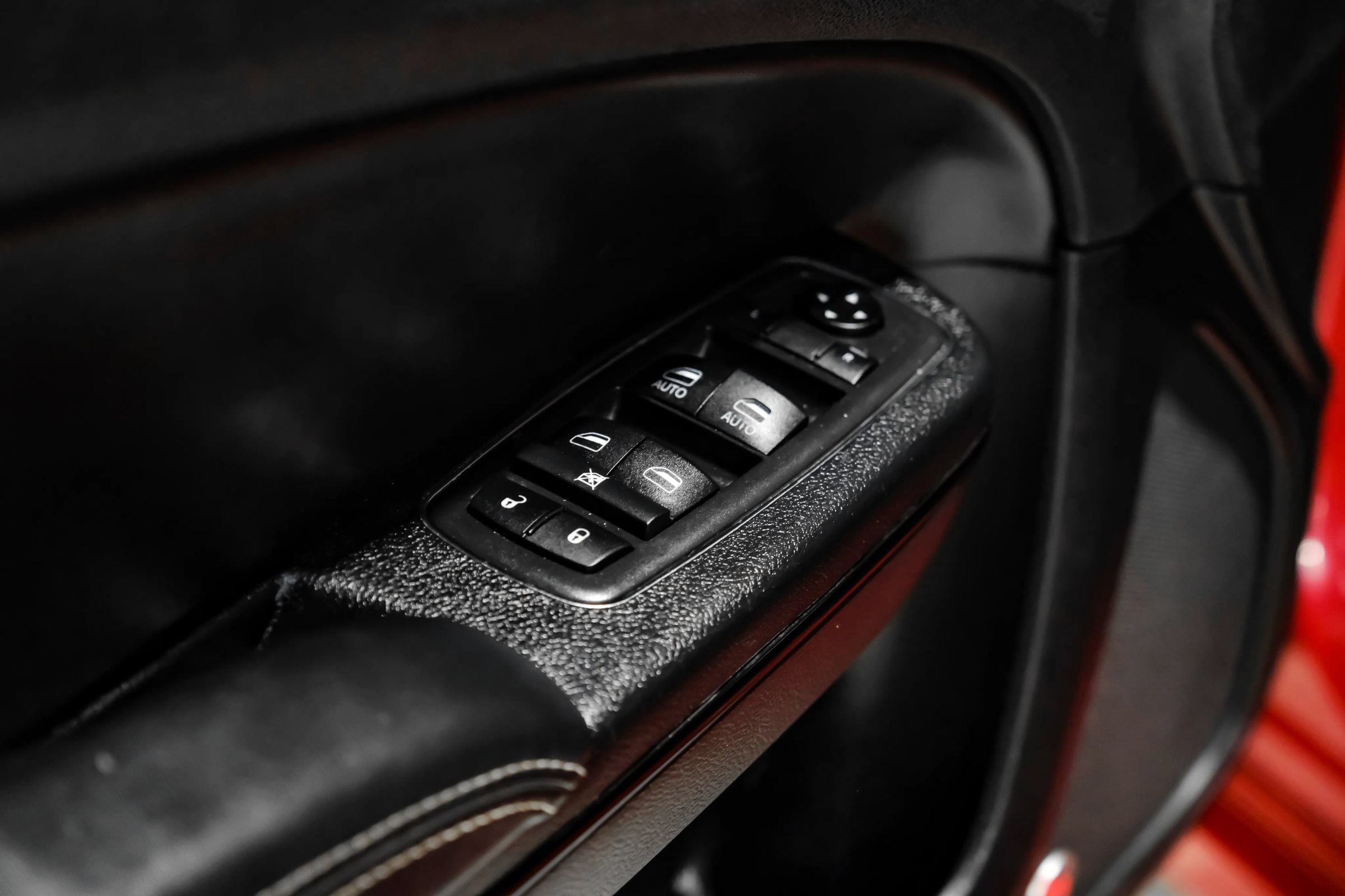 Used 2015 Chrysler 300 S RWD image 55