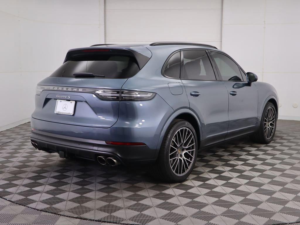 Used 2020 Porsche Cayenne S image 5