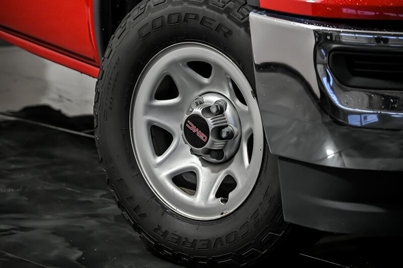 Used 2019 GMC Sierra 1500 Limited w/ Sierra Convenience Package RWD image 3