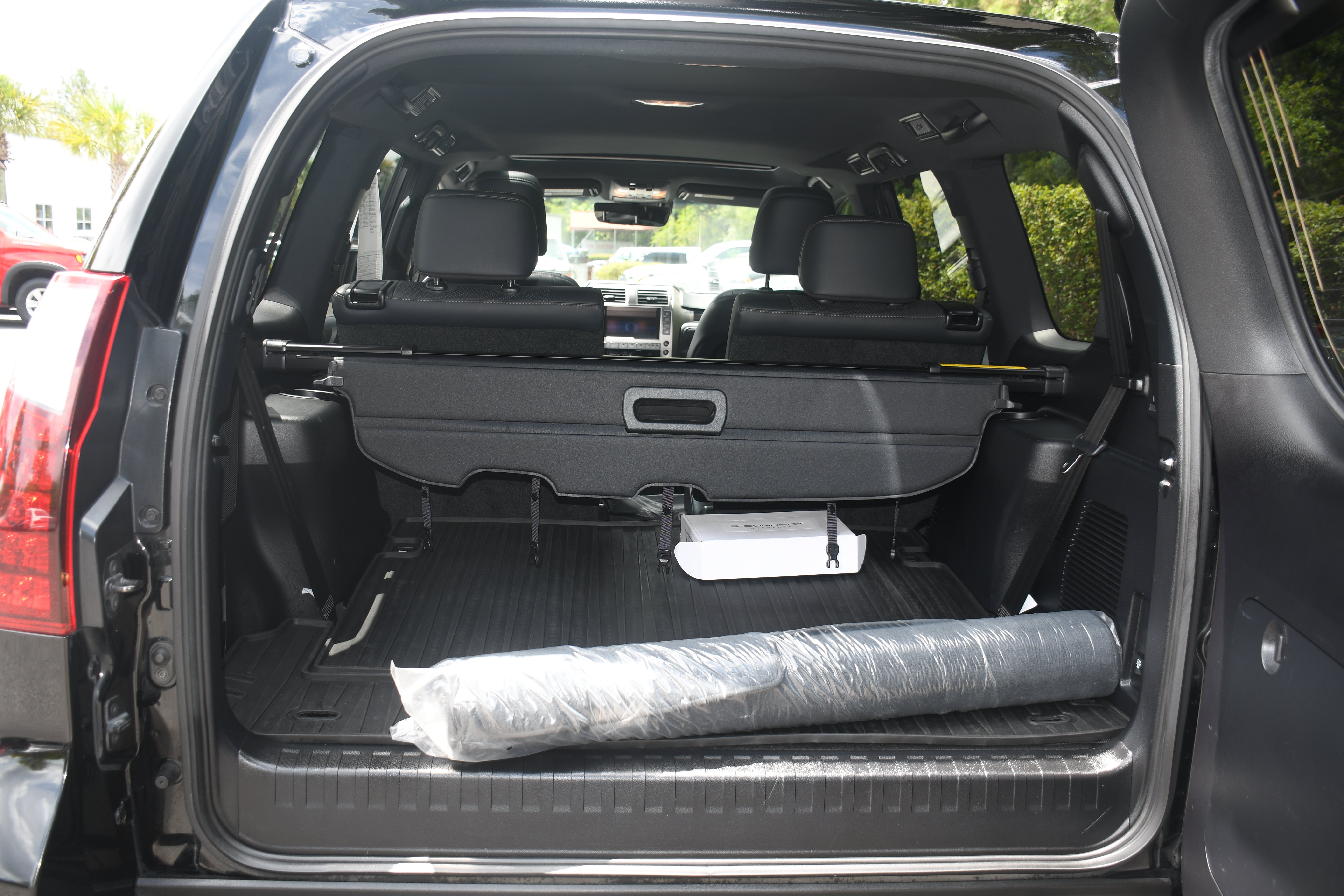Used 2020 Lexus GX 460 Luxury w/ Luxury Sport Package AWD/4WD image 24