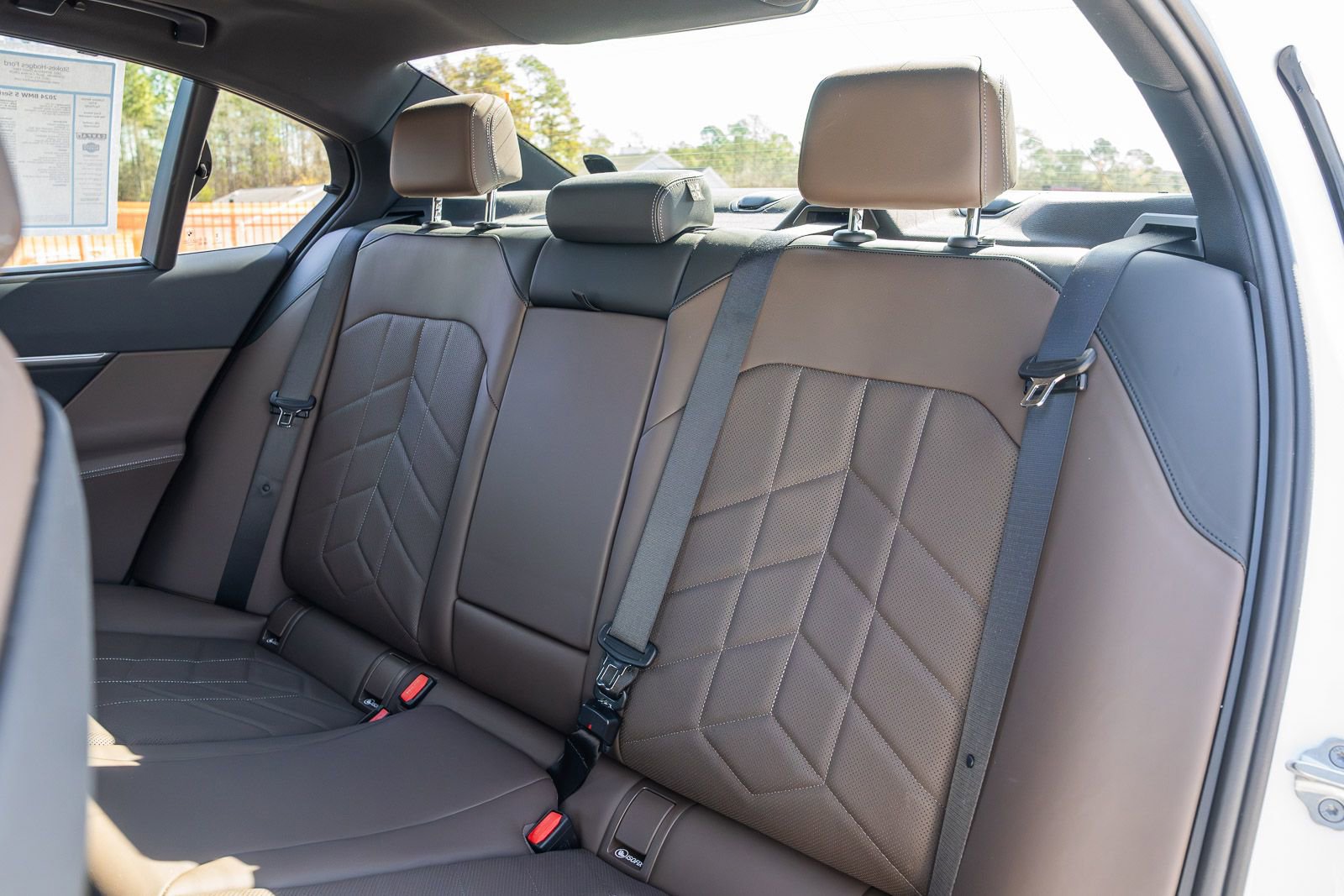 Used 2024 BMW 530i w/ Executive Package RWD image 18