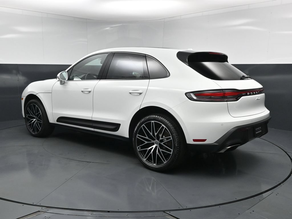 New 2026 Porsche Macan AWD/4WD image 3