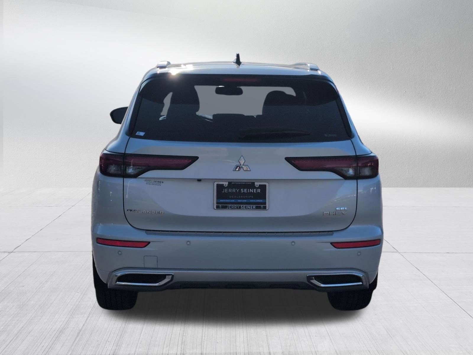 Used 2025 Mitsubishi Outlander SEL image 5