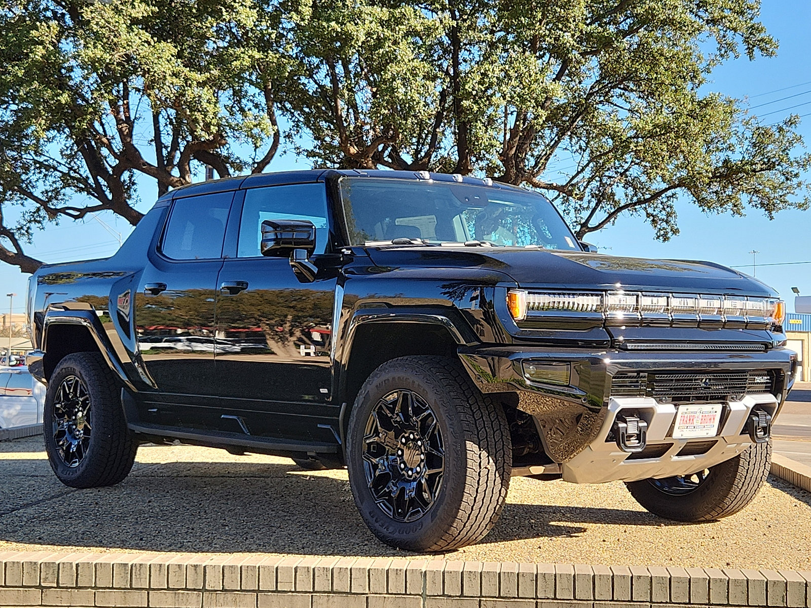 New 2025 GMC Hummer EV 2X image 4