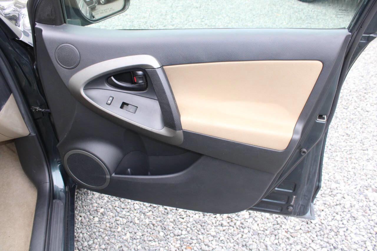 Used 2011 Toyota RAV4 4WD w/ Base L4 Extra Value Pkg image 19