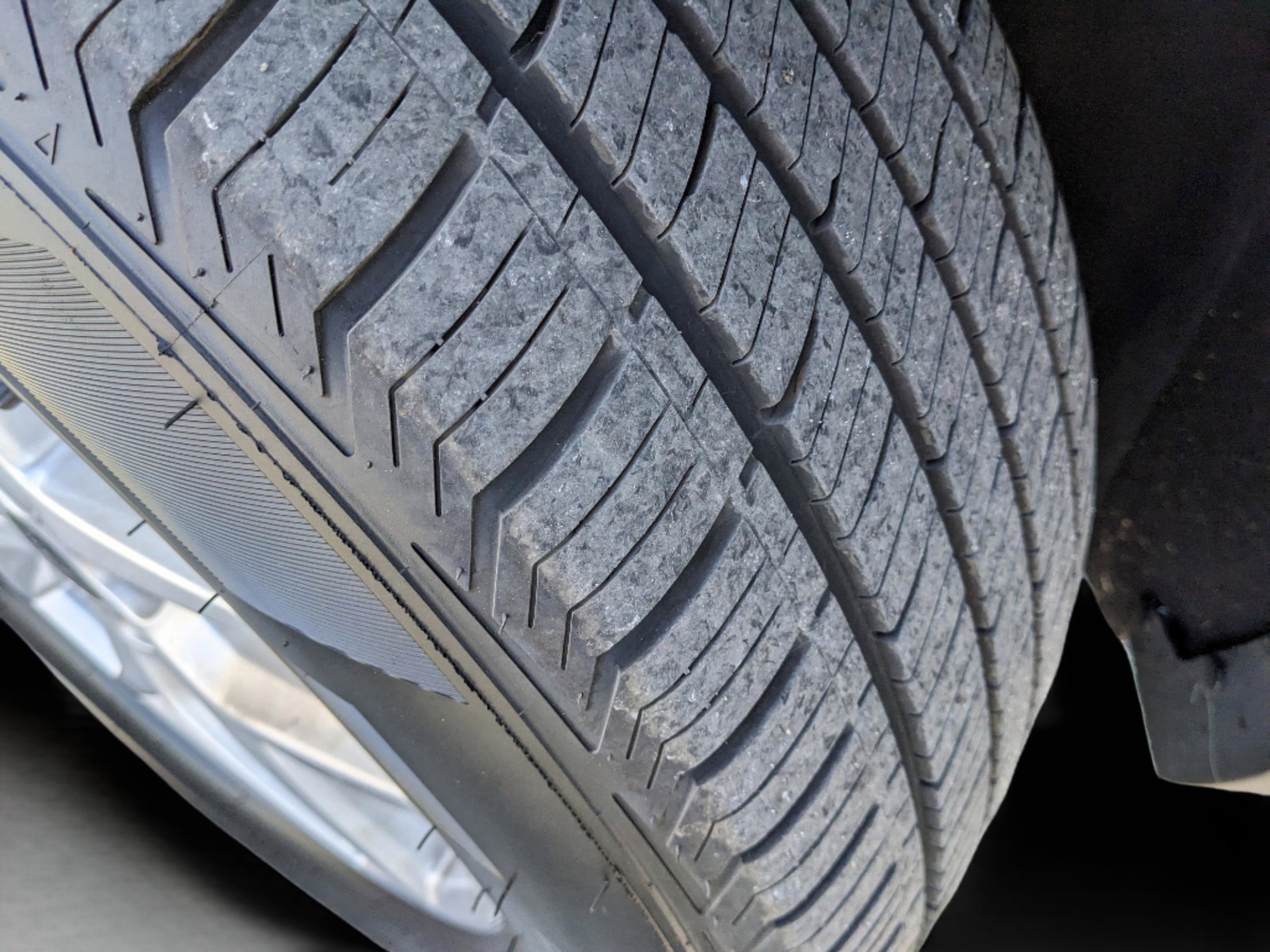 Used 2024 Ford Edge SEL image 42